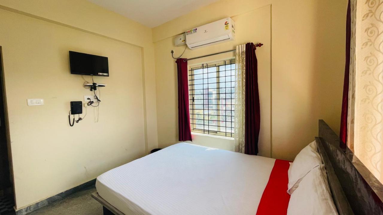 Hotel Crown Residency Mysore Esterno foto
