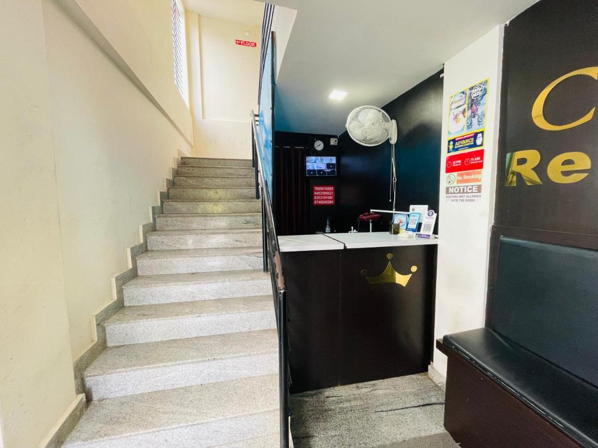 Hotel Crown Residency Mysore Esterno foto