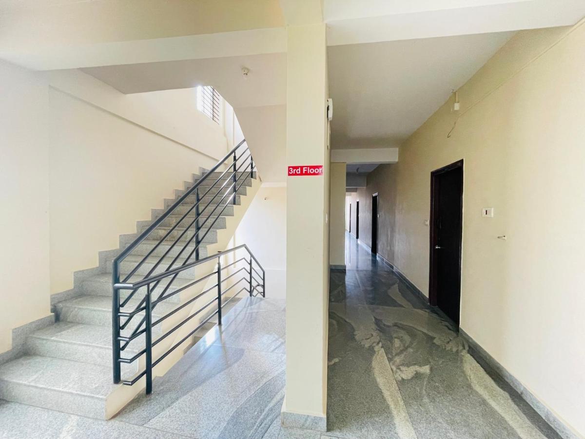 Hotel Crown Residency Mysore Esterno foto