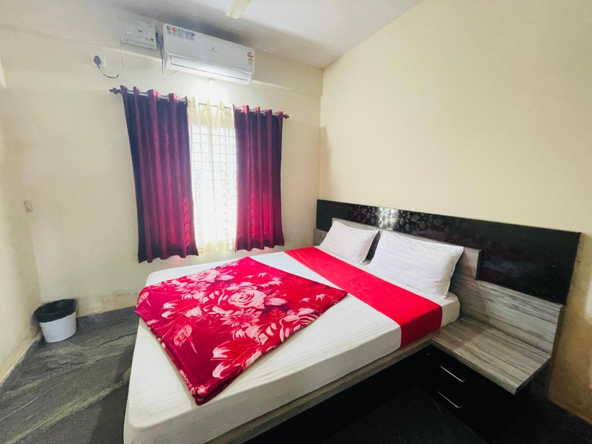 Hotel Crown Residency Mysore Esterno foto