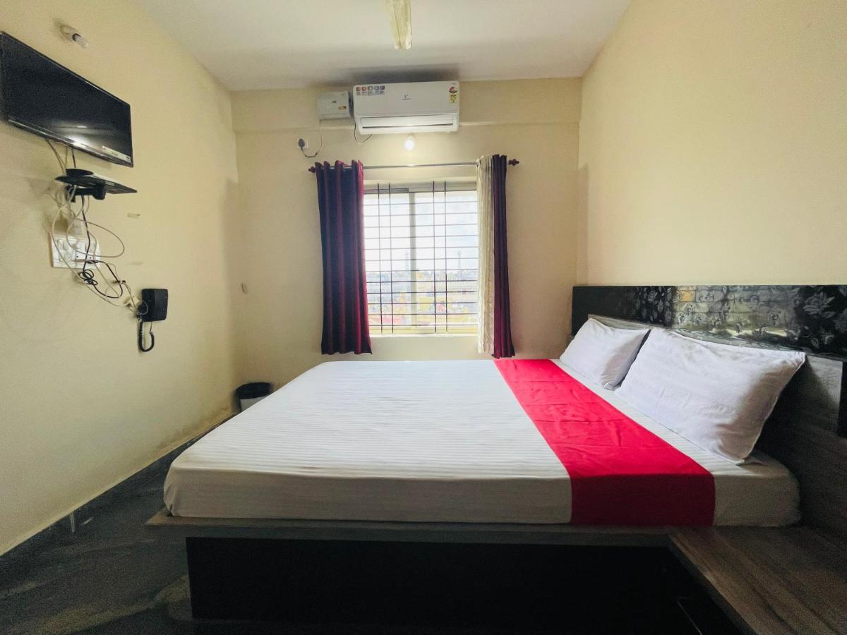 Hotel Crown Residency Mysore Esterno foto